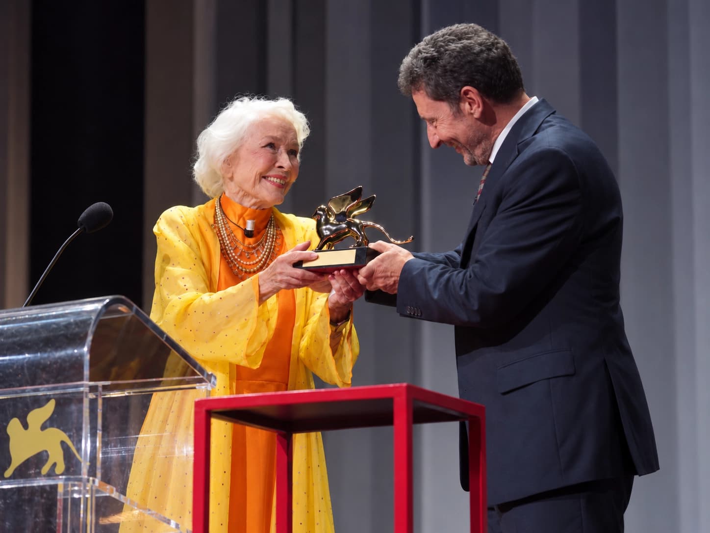 Ellen Burstyn’e Venedik’ten Yaşam Boyu Başarı Altın Aslanı